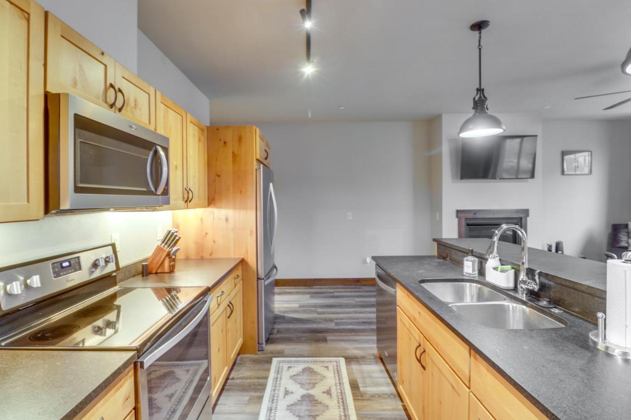 Downtown Columbia Falls Condo 16 Mi To Ski Resort Luaran gambar