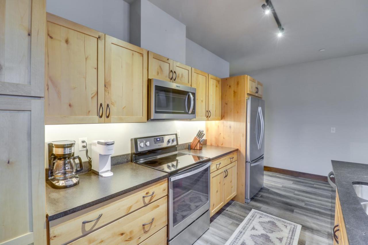 Downtown Columbia Falls Condo 16 Mi To Ski Resort Luaran gambar